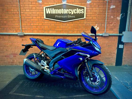 YAMAHA YZF R15 YAMAHA YZF R15